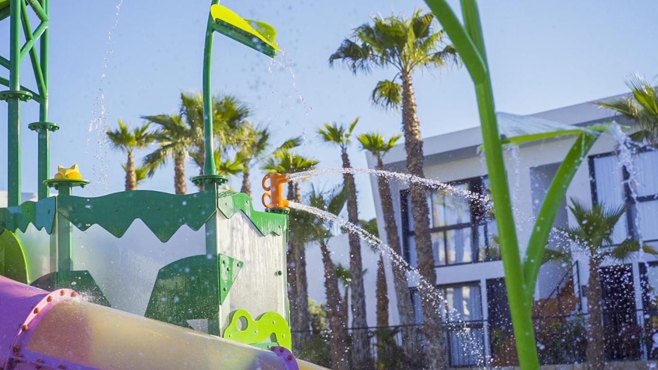 Alannia Salou Hotel Exterior foto