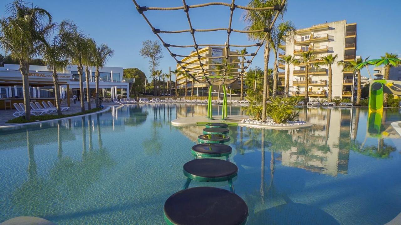 Alannia Salou Hotel Exterior foto